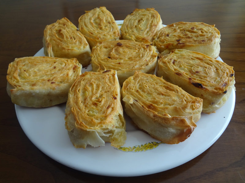 PATATESLİ RULO BÖREK 1