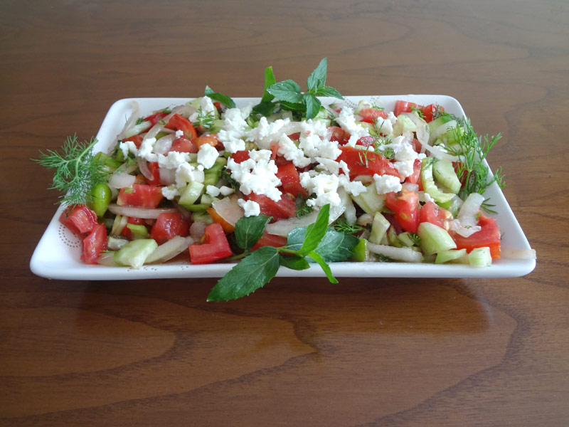 ÇOBAN SALATA
 1